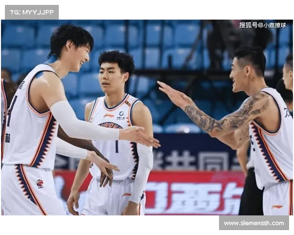 刘鹏携手上海男篮再创辉煌带领球队迈向新的高度与未来 刘鹏携手上海男篮再创辉煌带领球队迈向新的高度与未来